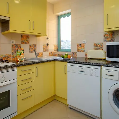 דירה Marina 1Bdr Apartment W/ Private Parking & Pool By Lovelystay *