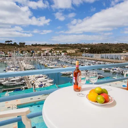 דירה Marina 1Bdr Apartment W/ Private Parking & Pool By Lovelystay