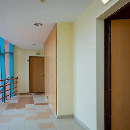 Marina 1Bdr Apartment W/ Private Parking & Pool By Lovelystay
